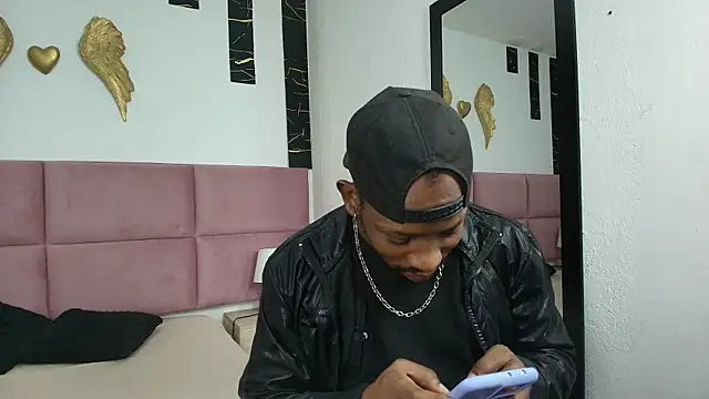 muller asher online show from October 2025 04:33:01 AM