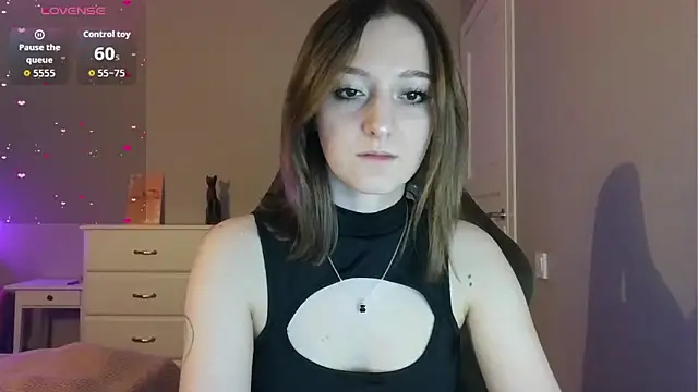 white liillyy online show from April 2026 08:00:02 PM