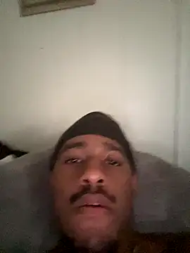 tyrek5051 online show from October 2025 04:14:02 PM