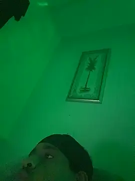 tyrek5051 online show from November 2025 04:33:02 AM