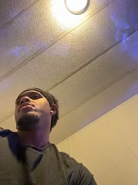 tyrek5051 online show from November 2025 05:06:02 PM