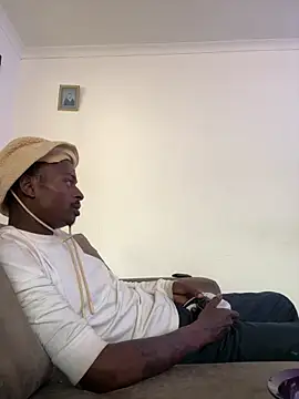 Snapshot of AllDayBbC chatting on March 2026 03:18:01 PM AllDayBbC online show from March 2026 03:18:01 PM