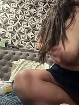 indiancouple25dd online show from November 2025 03:52:02 AM