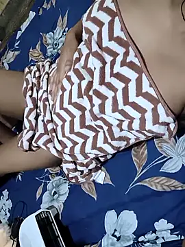 RAYI Queen 2 online show from February 2026 02:03:01 PM