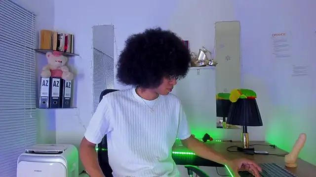 DEAMOL online show from November 2025 06:31:02 PM