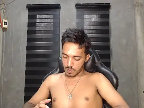 RowyCam online show from September 2025 06:56:02 AM