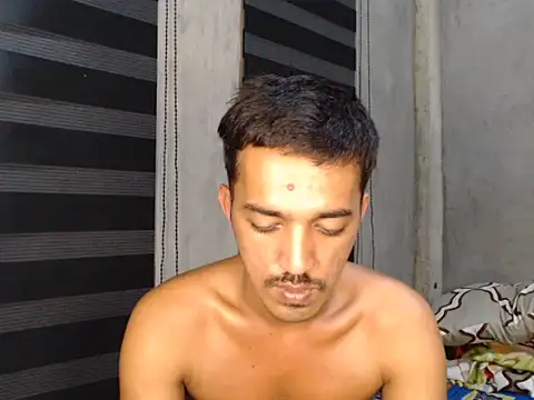 RowyCam online show from September 2025 04:30:01 PM