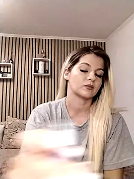 Snapshot of Mayaaaaaa_ chatting on November 2025 07:08:02 AM Mayaaaaaa online show from November 2025 07:08:02 AM