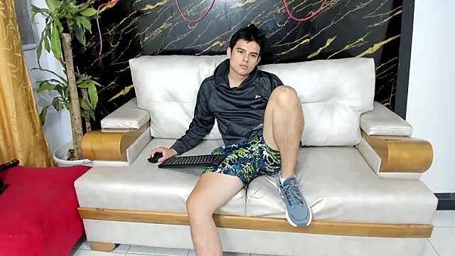 Snapshot of invincible200 chatting on September 2025 01:33:02 PM invincible200 online show from September 2025 01:33:02 PM