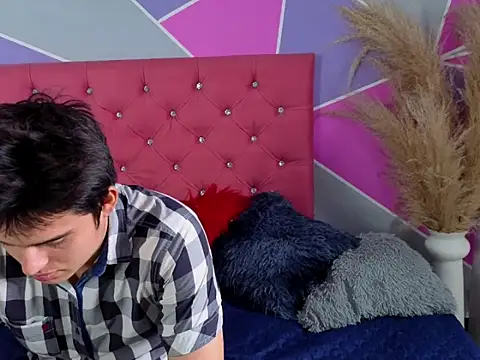 Snapshot of invincible200 chatting on October 2025 01:42:02 PM invincible200 online show from October 2025 01:42:02 PM