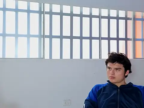 Snapshot of invincible200 chatting on November 2025 02:39:02 PM invincible200 online show from November 2025 02:39:02 PM