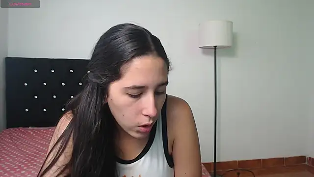 lilacream online show from November 2025 04:39:01 PM