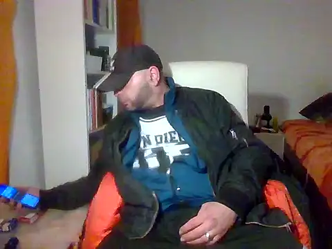 Snapshot of SmokedAlloy2 chatting on March 2026 11:19:02 PM SmokedAlloy2 online show from March 2026 11:19:02 PM