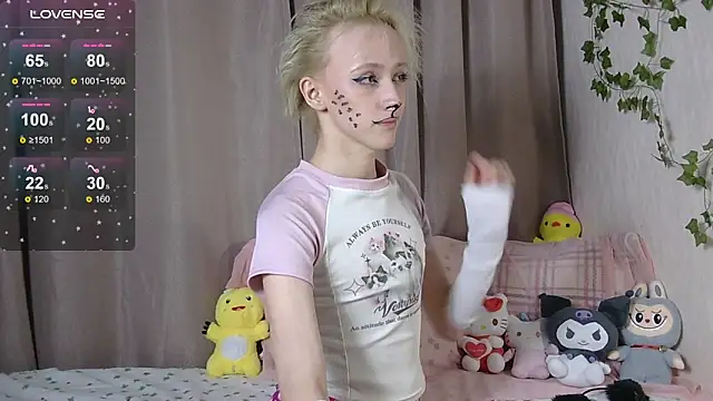 Snapshot of NextVibe_ chatting on October 2025 05:13:02 PM NextVibe online show from October 2025 05:13:02 PM