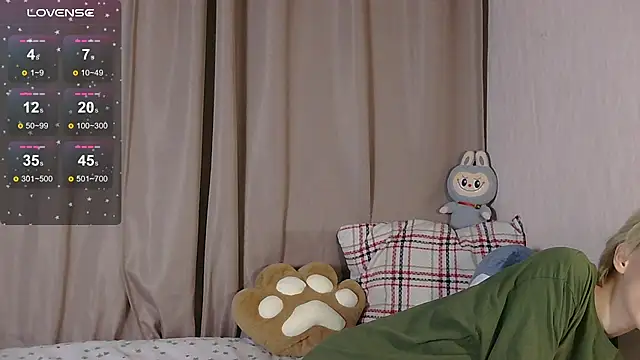 Snapshot of NextVibe_ chatting on February 2026 05:31:01 PM NextVibe online show from February 2026 05:31:01 PM