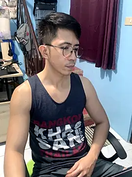 Snapshot of ieat_monsters chatting on November 2025 03:17:02 PM ieat monsters online show from November 2025 03:17:02 PM