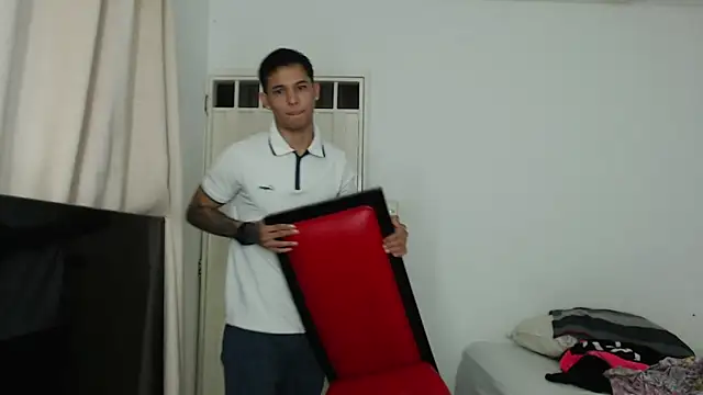 Alex mojica online show from November 2025 01:25:02 PM