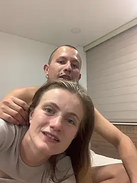 Snapshot of andyzuzka chatting on October 2025 12:16:02 AM andyzuzka online show from October 2025 12:16:02 AM