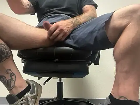 bearcub300 online show from September 2025 07:27:02 PM