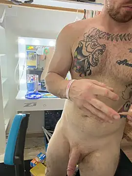 bearcub300 online show from February 2026 11:43:01 PM