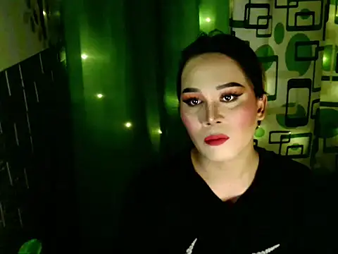 urdreamgirljacky online show from December 2025 06:32:01 AM