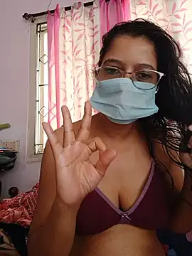 Snapshot of thanusi_2 chatting on July 2026 05:43:02 AM thanusi 2 online show from July 2026 05:43:02 AM