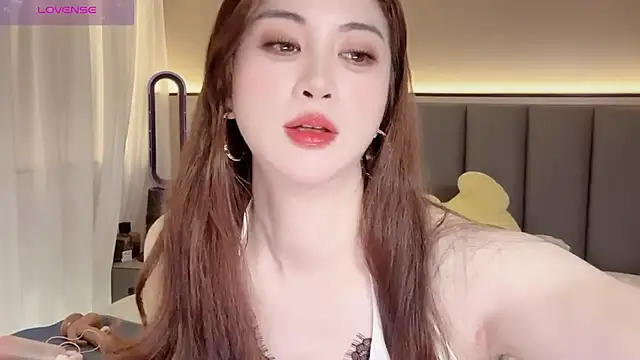 Snapshot of wuyueaini chatting on June 2026 06:38:02 AM wuyueaini online show from June 2026 06:38:02 AM