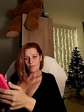 Mila Luciphya online show from November 2025 09:48:02 PM