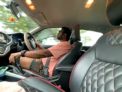 snickersnee online show from October 2025 11:49:02 AM