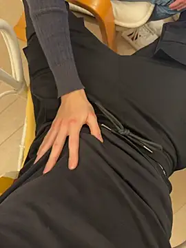 Manu97k online show from October 2025 09:38:02 PM