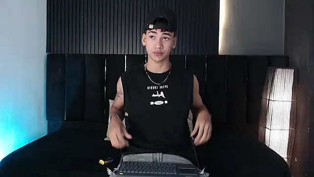 Dominic ghost online show from November 2025 12:22:02 AM