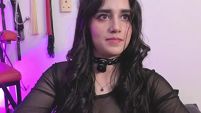 elowen halley1 online show from January 2026 07:15:02 PM