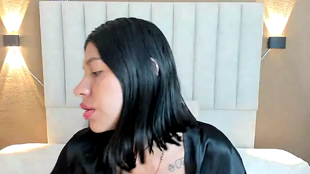 goddess saori  online show from April 2026 10:07:02 PM