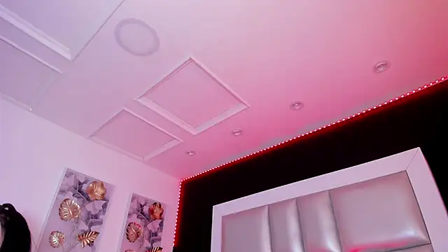 Snapshot of athziry_g chatting on February 2026 03:18:01 PM athziry g online show from February 2026 03:18:01 PM