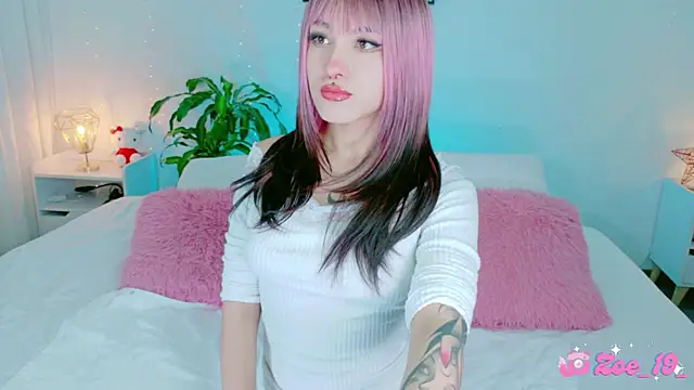 Snapshot of cuteezoe chatting on February 2026 12:11:02 AM cuteezoe online show from February 2026 12:11:02 AM