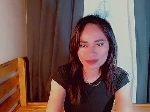 Snapshot of ursweet_yummy chatting on November 2025 08:13:01 AM ursweet yummy online show from November 2025 08:13:01 AM