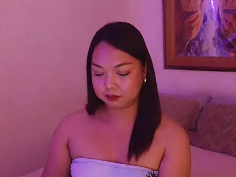 Trishme online show from March 2026 04:18:01 PM