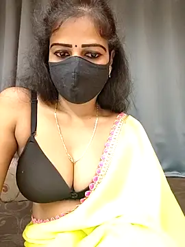 Misss-julli online show from September 2025 05:36:02 PM