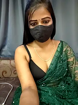 Misss-julli online show from October 2025 06:47:01 AM