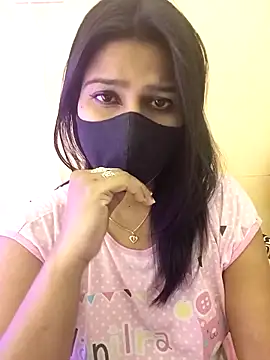 hoty sonali online show from October 2025 06:18:01 PM