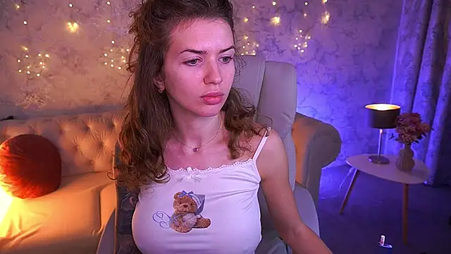 CurlyCandyXX online show from February 2026 08:35:02 AM