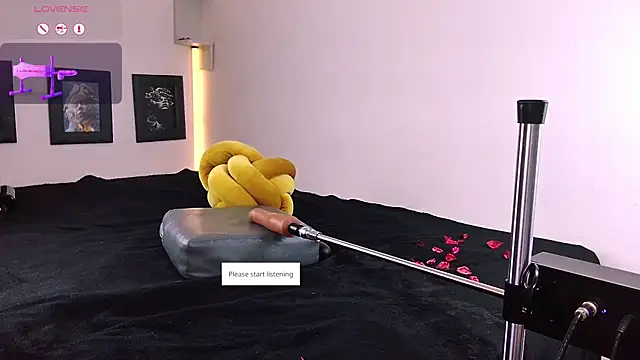 Snapshot of Lena_Darko chatting on February 2026 07:43:01 PM Lena Darko online show from February 2026 07:43:01 PM