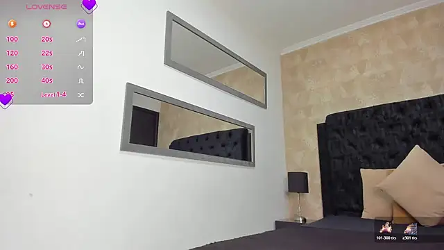 Layla Mackenzie online show from March 2026 05:25:01 AM