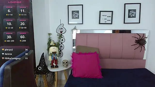 Lele F w online show from October 2025 08:43:01 PM