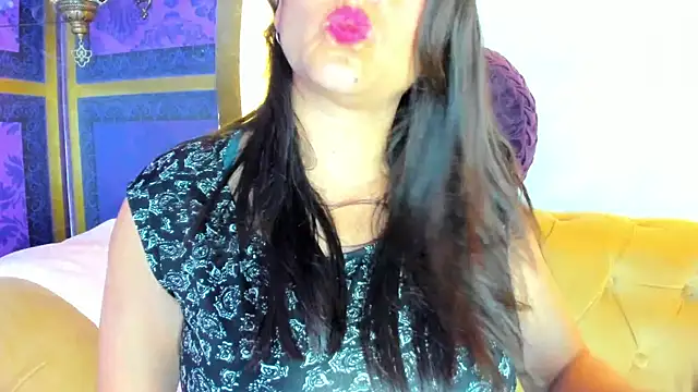 Scarlett Barnes online show from September 2025 11:43:02 AM