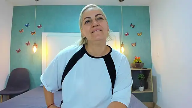 Heidy milf online show from September 2025 08:32:02 PM