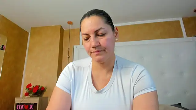 Snapshot of Heidy_milf chatting on July 2026 08:33:01 PM Heidy milf online show from July 2026 08:33:01 PM