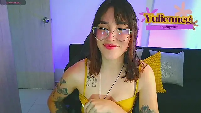 Yulienneg online show from February 2026 09:31:01 PM