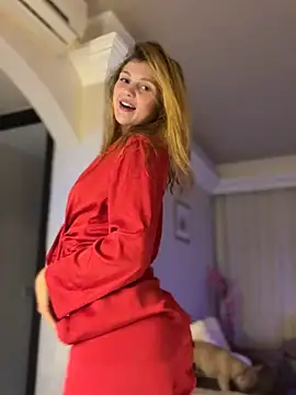 Snapshot of Emaline_Fane chatting on January 2026 05:38:02 PM Emaline Fane online show from January 2026 05:38:02 PM