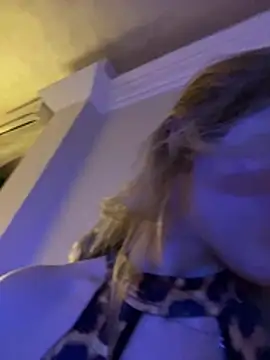 Snapshot of Emaline_Fane chatting on January 2026 05:16:01 PM Emaline Fane online show from January 2026 05:16:01 PM